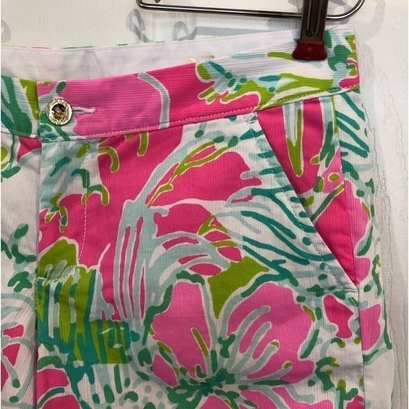 Lily Pulitzer Buttercup shorts scalloped hem and 5” inseam - Picture 3 of 9